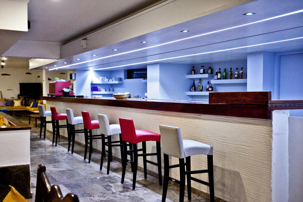 Aeolos Bay Hotel Tinos Ресторан фото